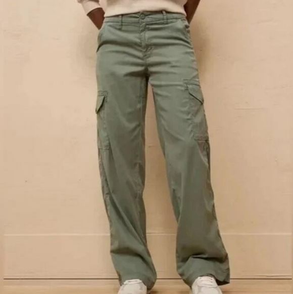 American Eagle Outfitters Pants - American Eagle Dreamy Drape Mid Rise Baggy Wide Leg Cargo Pants